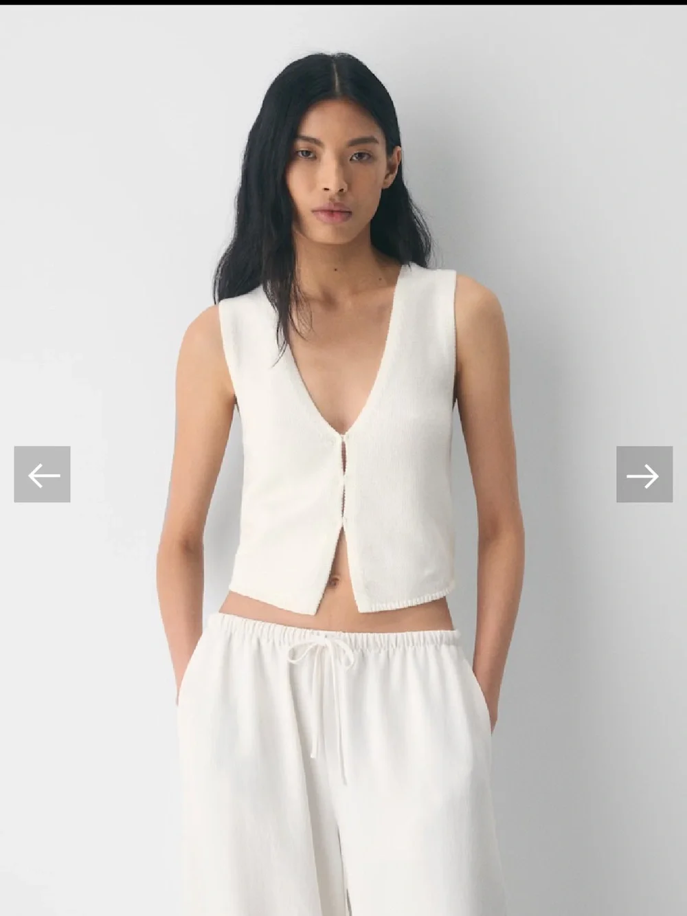 Aritzia Cream Knit V-Neck Sleeveless Button-Front Top